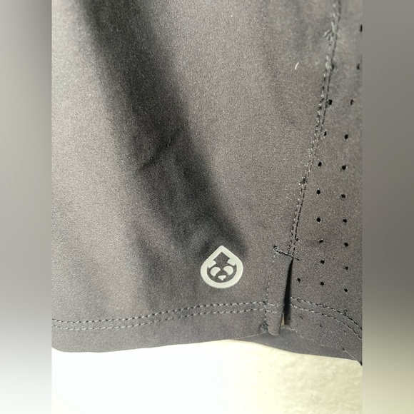 Tasc Men's Black  lightweight Athletic Shorts size L - Picture 4 of 10